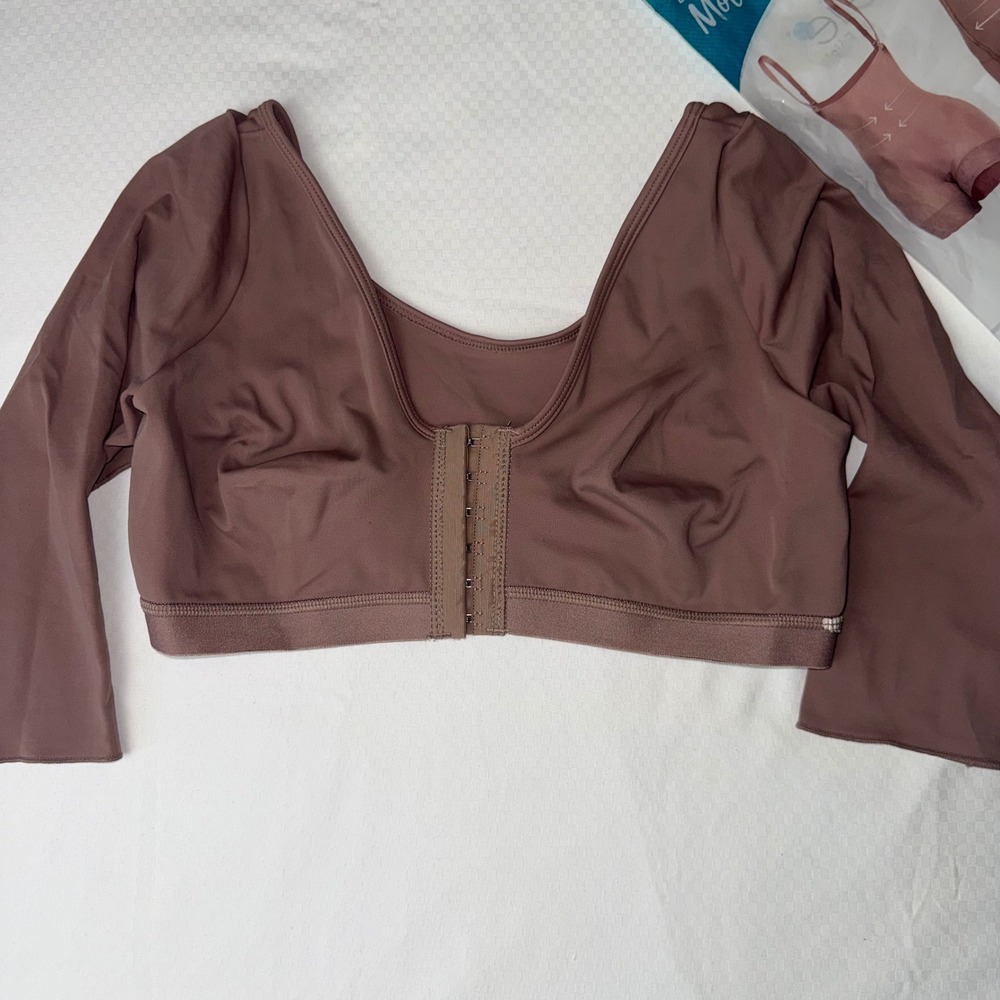 Delie By Fajate Women Brown Compression Arm Shaper Hook Front 3/4 Sleeve Top